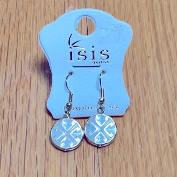 Never Been Worn Dangle Earrings - Picture 1 of 3
